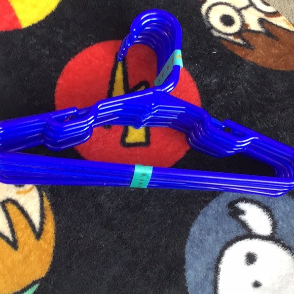 Bunches of mini hangers - Picture 2 of 12